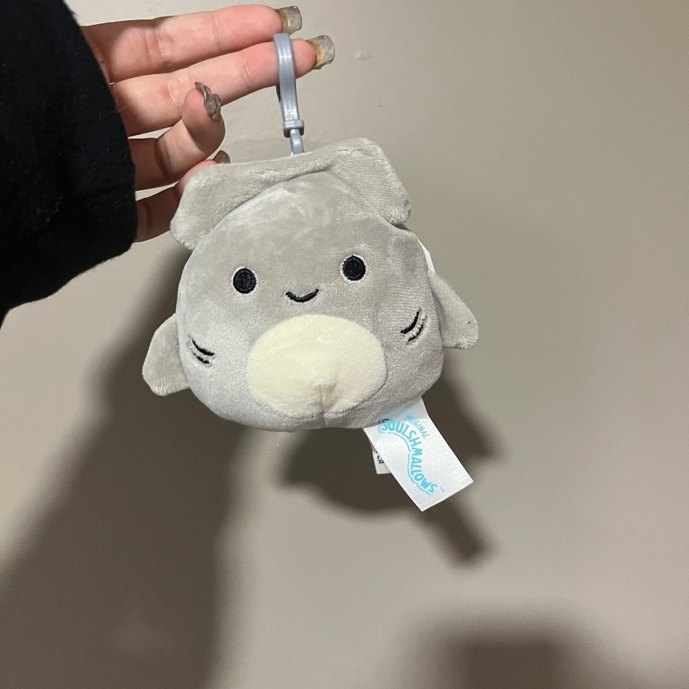 Tank Squishmallow Clip